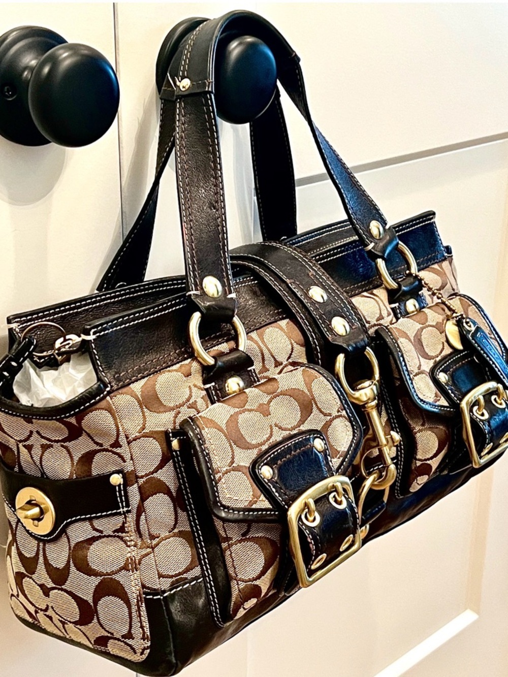Coach 65th Anniversary Legacy Signature Satchel Bag Turn Lock
Tote Beige Black!